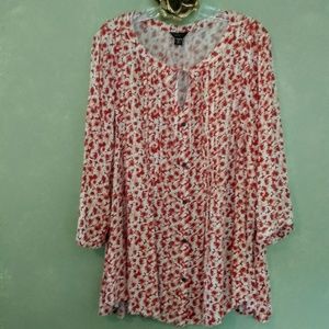 3/$25🌹 Floral tunic